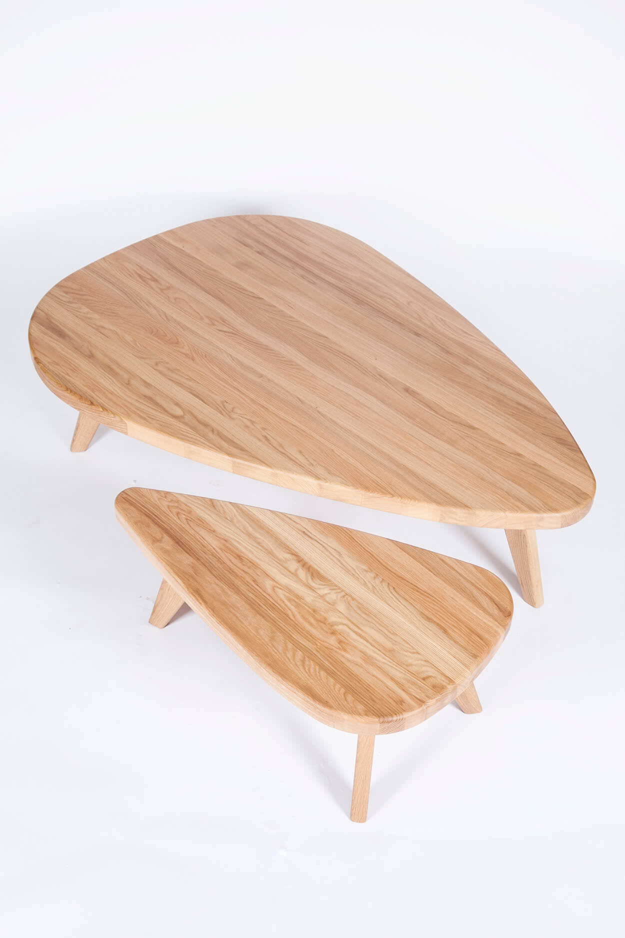 coffee-table-the-hansen-family-3