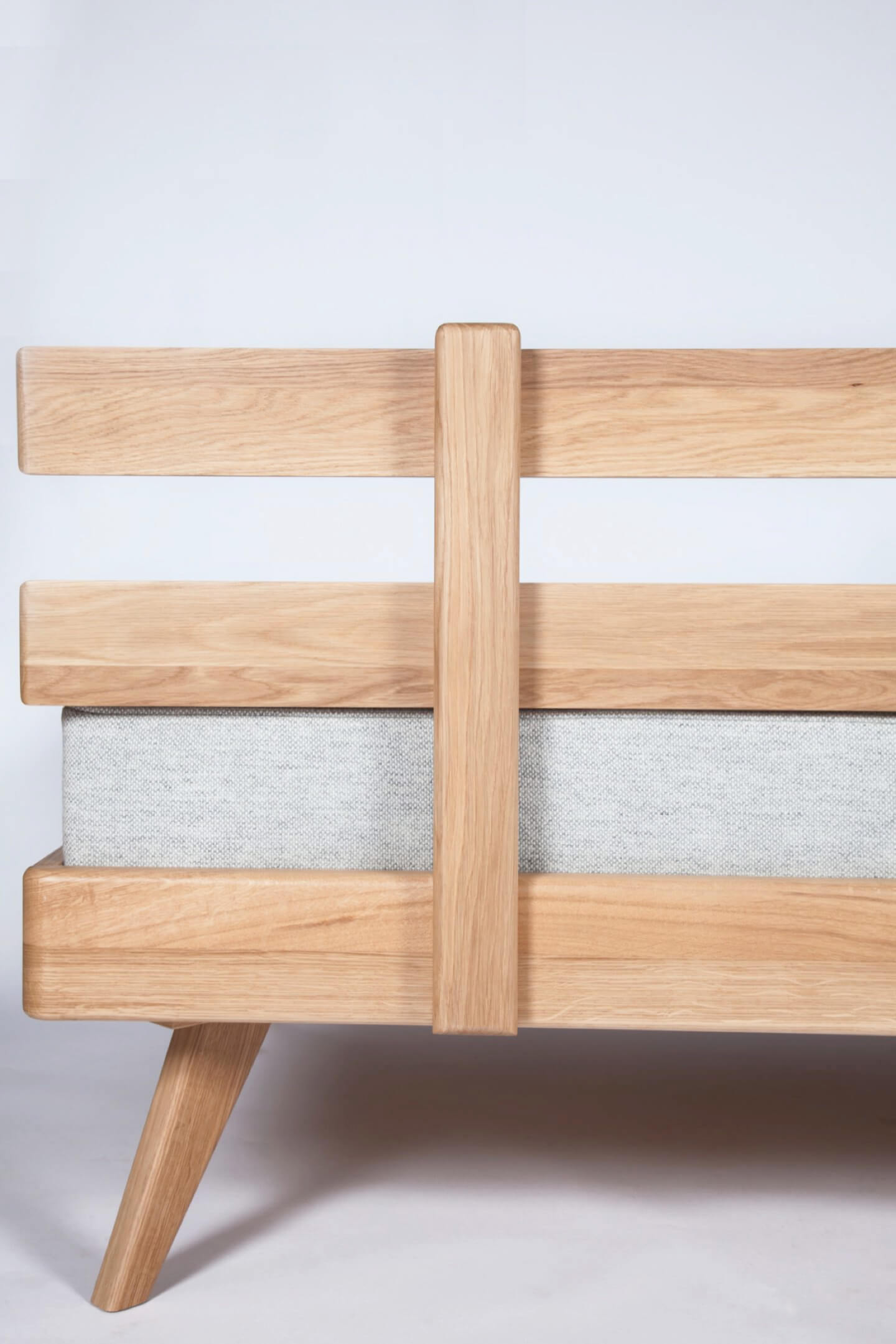 furniture_remix_night-couch-the-hansen-family-7